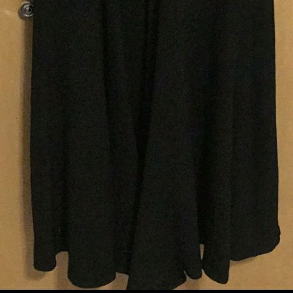 Tadashi Shoji Sequin Embroidered  Textured… - Picture 7 of 8